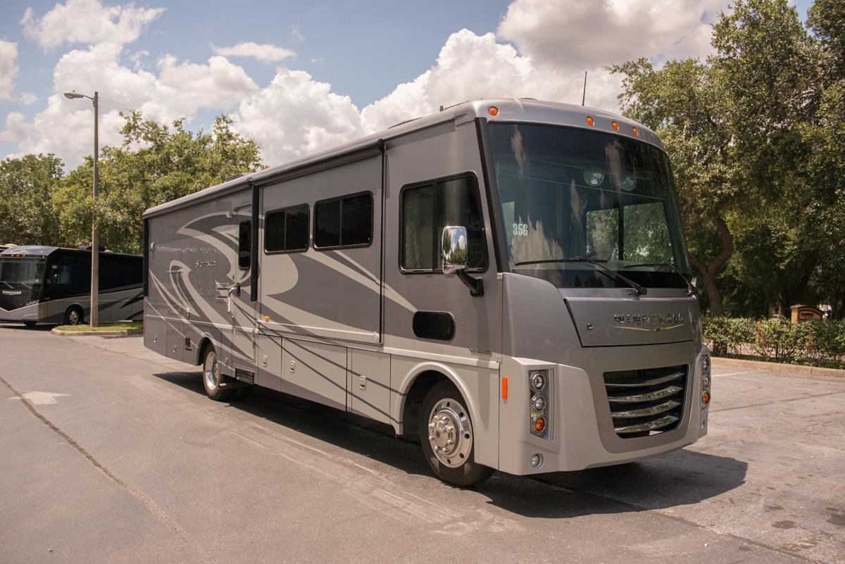 2016 Winnebago Sightseer | RV Lifestyle & Tips | Lazydays