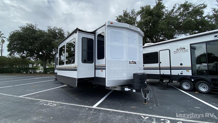 2021 Forest River Cedar Creek Cottage 40CCK for sale in Tampa, FL