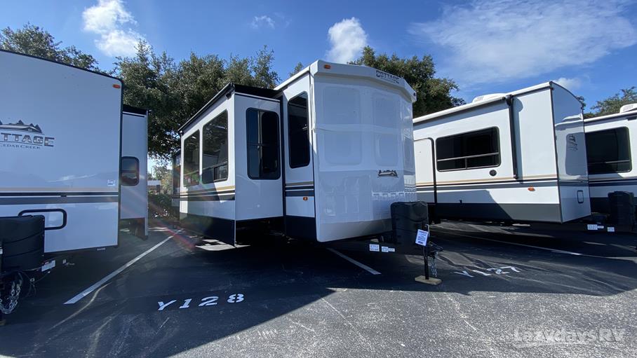 2022 Forest River Cedar Creek Cottage 40CBAR for sale in Tampa, FL