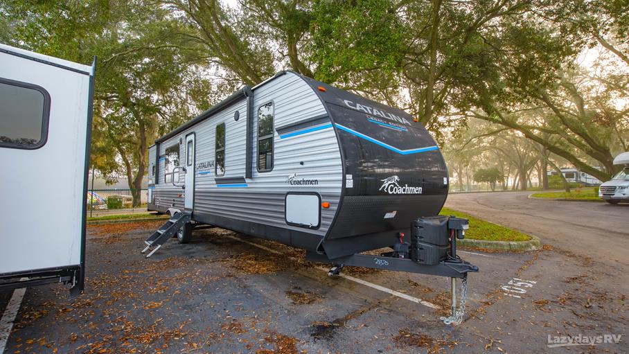 2023 Coachmen Catalina Legacy 303RKDS for sale in Tampa, FL Lazydays