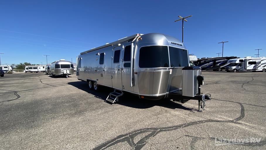 2021 Airstream Classic 30RB for sale in Tucson, AZ Lazydays
