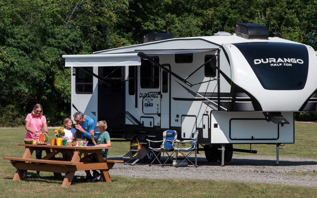 How Tall are 5th Wheel Campers? - Ever RV