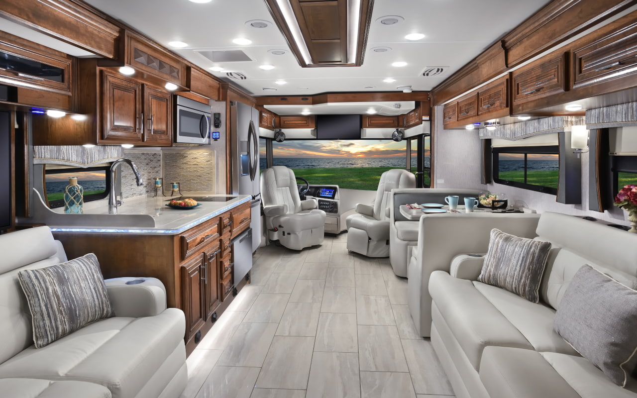 Luxury Rv 2022