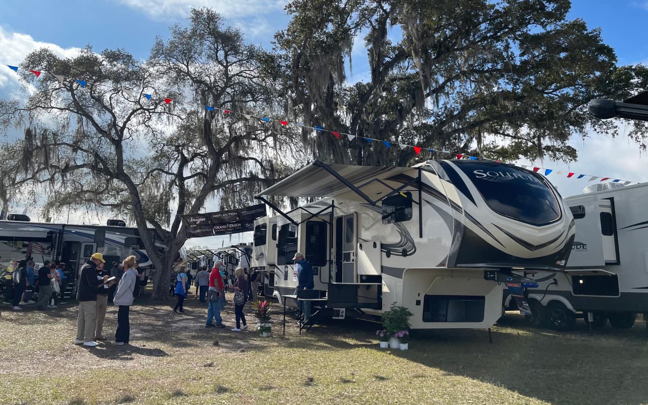 Lazydays Activates New RV Tailgating Lot at Buccaneers First